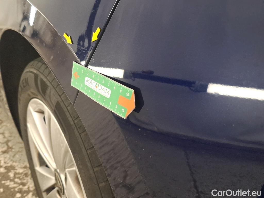 Volkswagen  Golf  VOLKSWAGEN / 2020 / 5P / Berline 2.0 TDI SCR 150 DSG7 Life #2