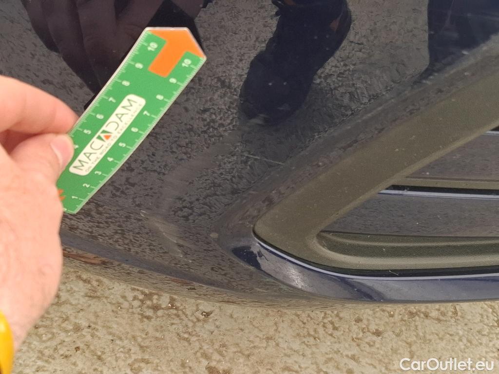 Volkswagen  Golf  VOLKSWAGEN / 2020 / 5P / Berline 2.0 TDI SCR 150 DSG7 Life #22