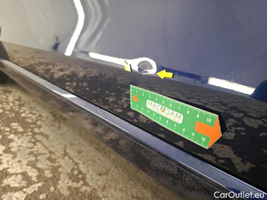 Volkswagen  Golf  VOLKSWAGEN / 2020 / 5P / Berline 2.0 TDI SCR 150 DSG7 Life #5