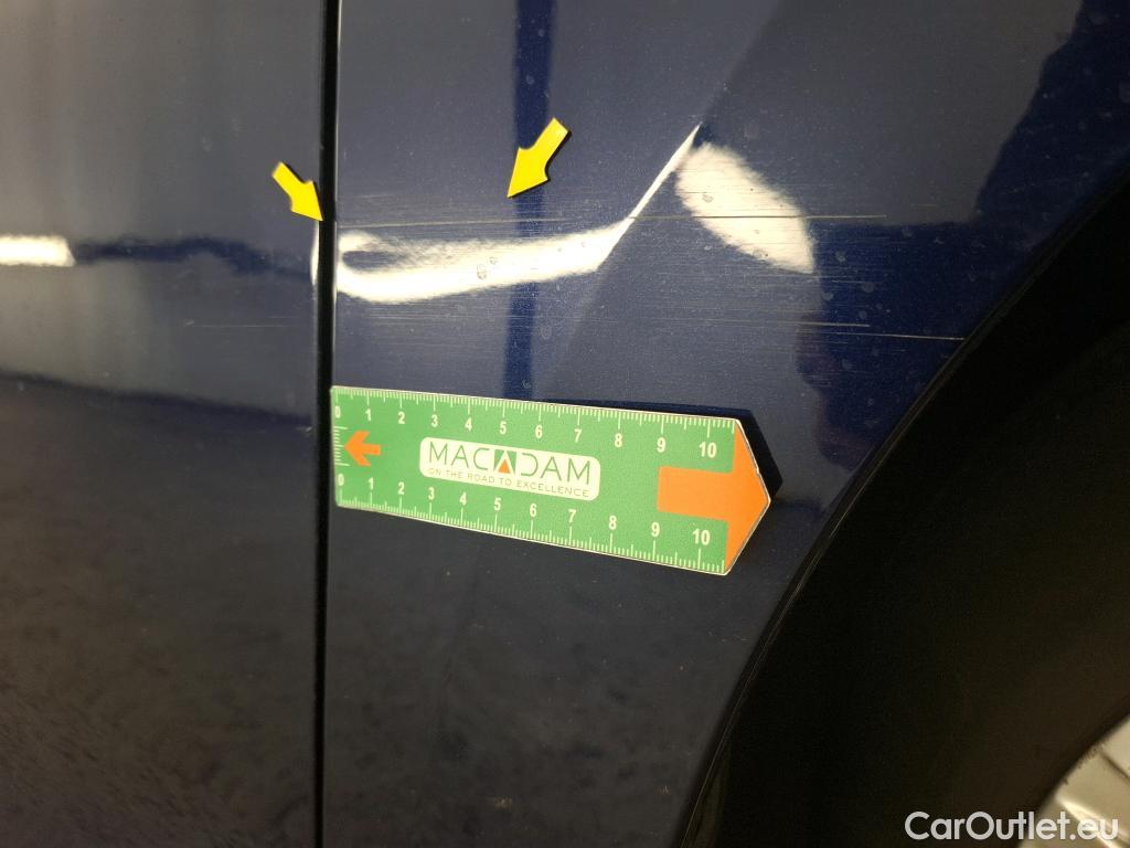 Volkswagen  Golf  VOLKSWAGEN / 2020 / 5P / Berline 2.0 TDI SCR 150 DSG7 Life #18