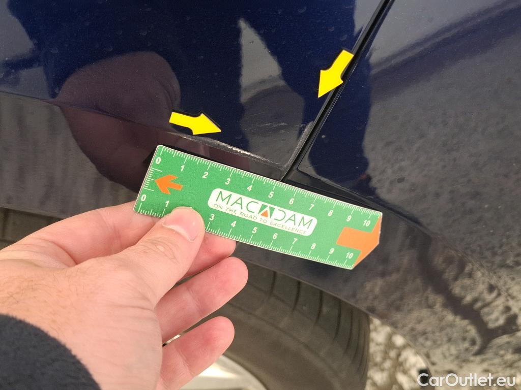 Volkswagen  Golf  VOLKSWAGEN / 2020 / 5P / Berline 2.0 TDI SCR 150 DSG7 Life #3