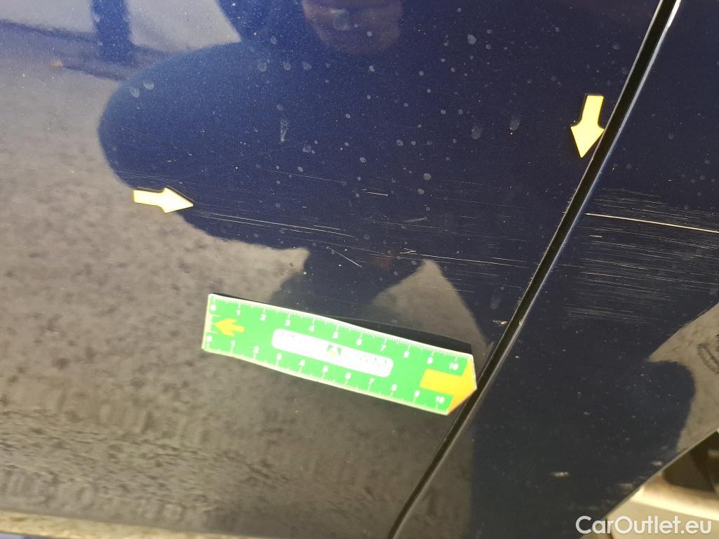 Volkswagen  Golf  VOLKSWAGEN / 2020 / 5P / Berline 2.0 TDI SCR 150 DSG7 Life #10