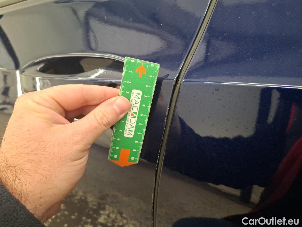 Volkswagen  Golf  VOLKSWAGEN / 2020 / 5P / Berline 2.0 TDI SCR 150 DSG7 Life #6