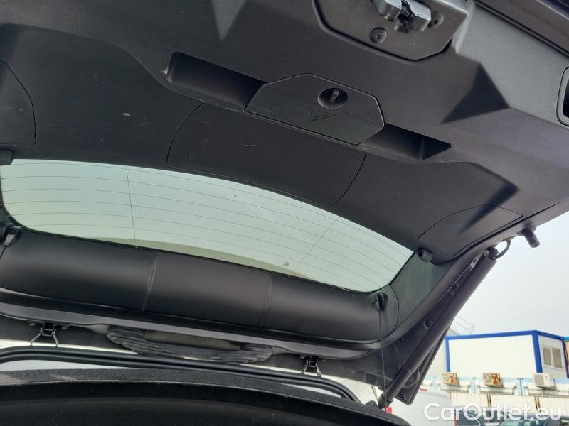 Peugeot  3008  (2016)  1.5BHDi 130 ALLUR PACK AT #16