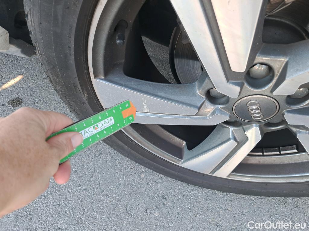  Audi  Q2 AUDI  / 2016 / 5P / todoterreno Sport 30 TFSI 85kW (116CV) (CX) #10