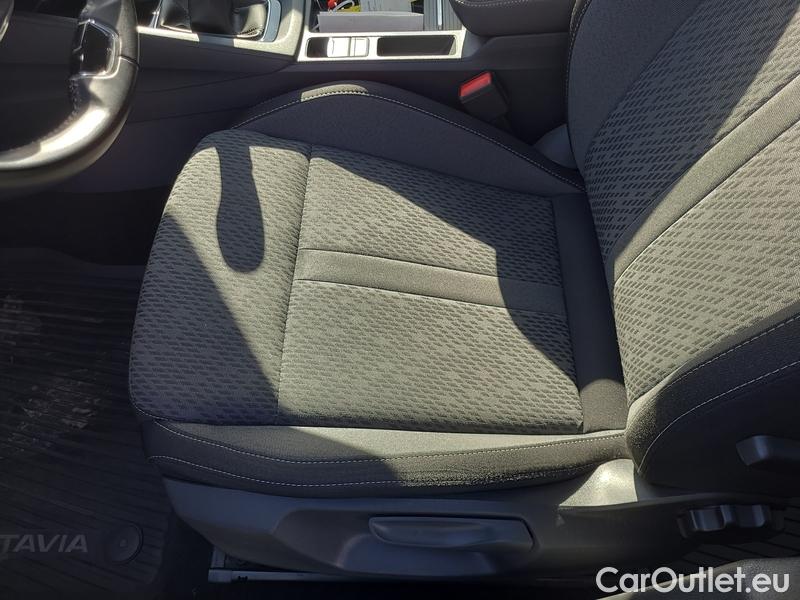 Skoda  Octavia  Combi (NX3)(2020) Oct.Combi 2.0TDI 110 Style #7