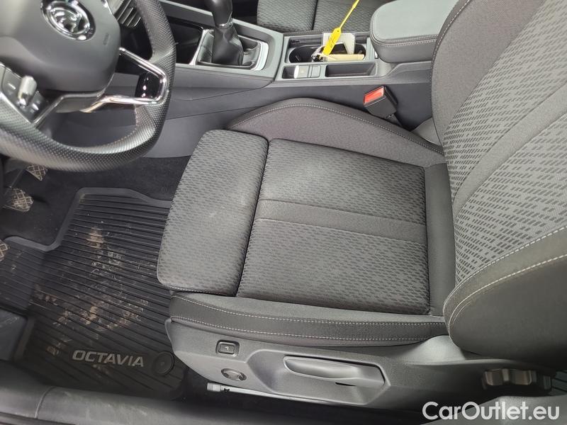 Skoda  Octavia  Lim. (NX3)(2020) Oct.2.0TDI 110 Ambition 5d #7