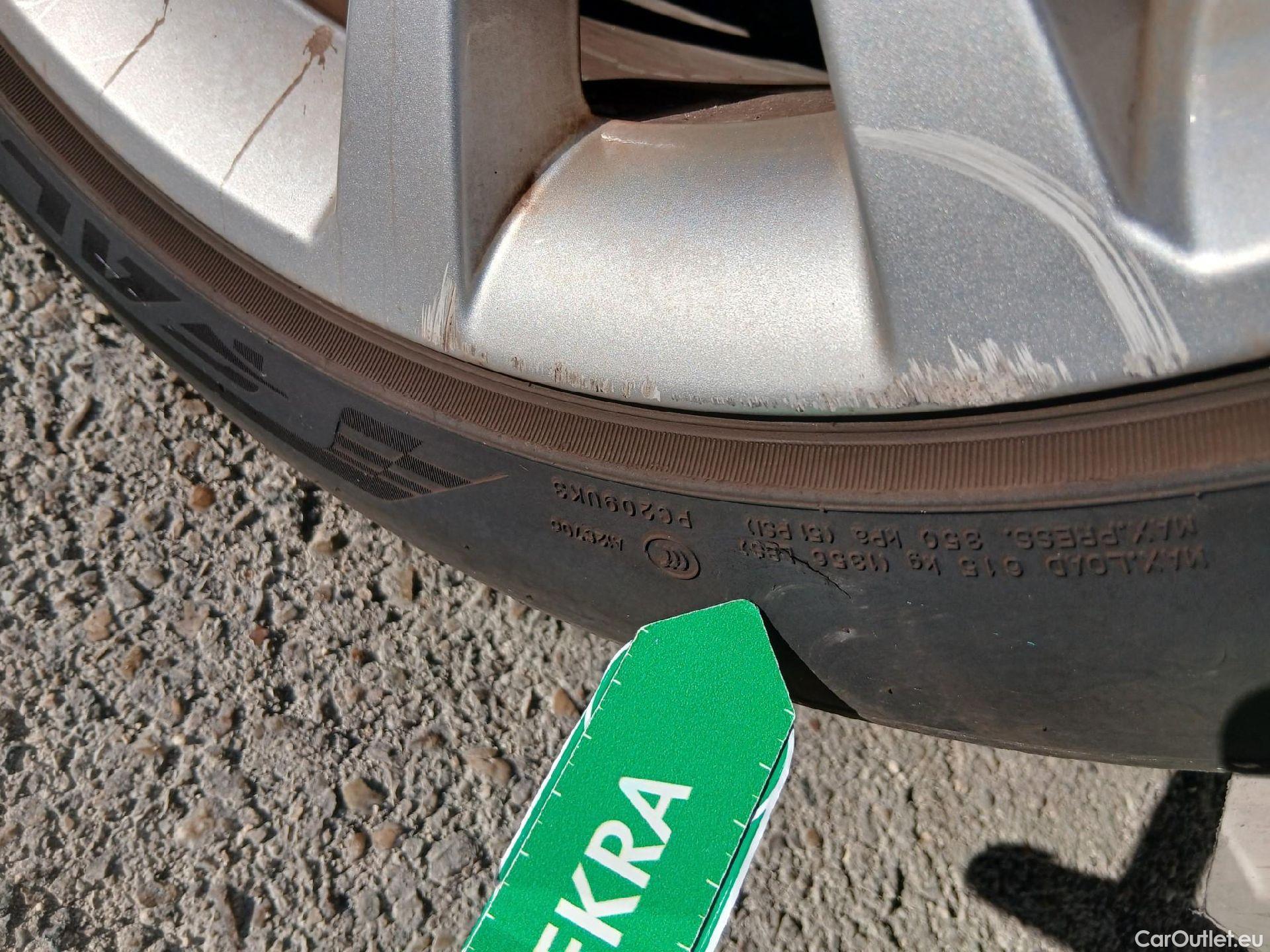 Audi  A3  Sportback 30 TFSI Advanced 1.5 TFSI 115CV AT7 6E #8