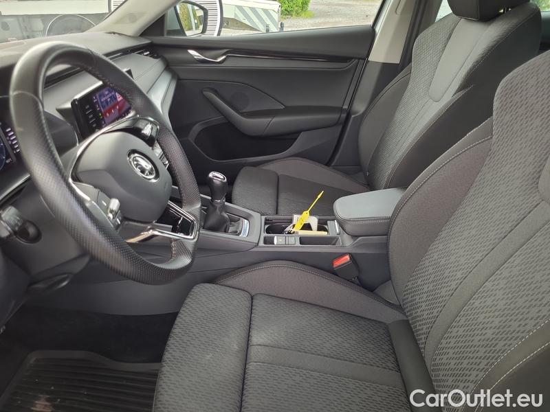 Skoda  Octavia  Lim. (NX3)(2020) Oct.2.0TDI 110 Ambition 5d #7