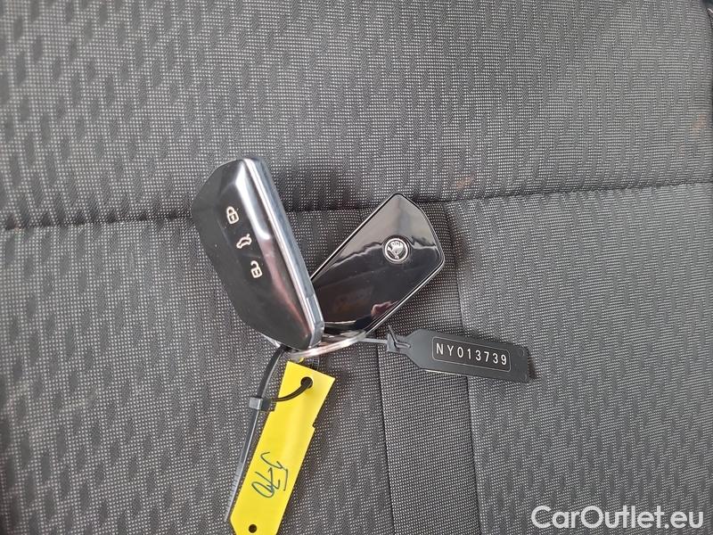 Skoda  Octavia  Combi (NX3)(2020) Oct.Combi 2.0TDI 85 Style #14