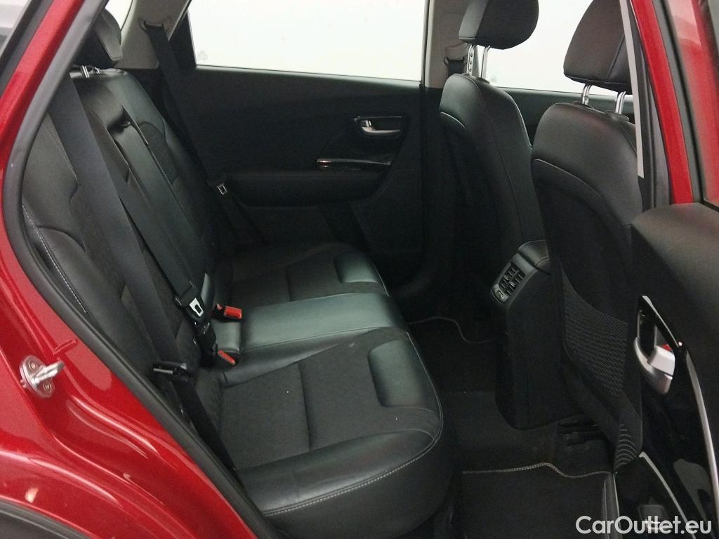 KIA  Niro KIA  / 2019 / 5P / crossover 1.6 GDi HEV 104kW (141CV) Drive #7