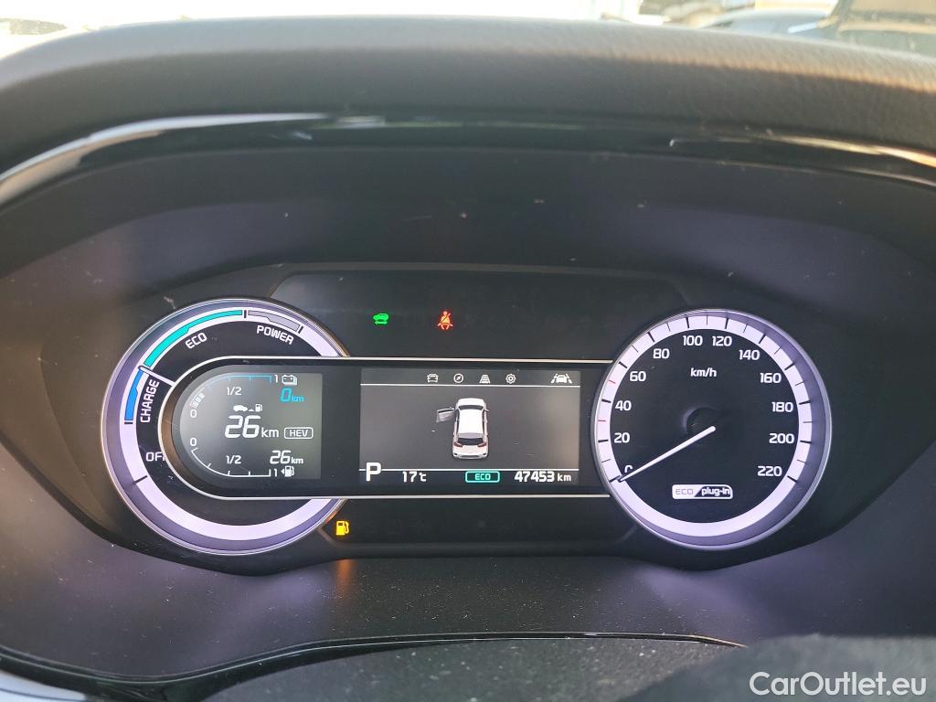KIA  Niro KIA  / 2019 / 5P / crossover 1.6 GDi PHEV 104kW (141CV) Drive #4