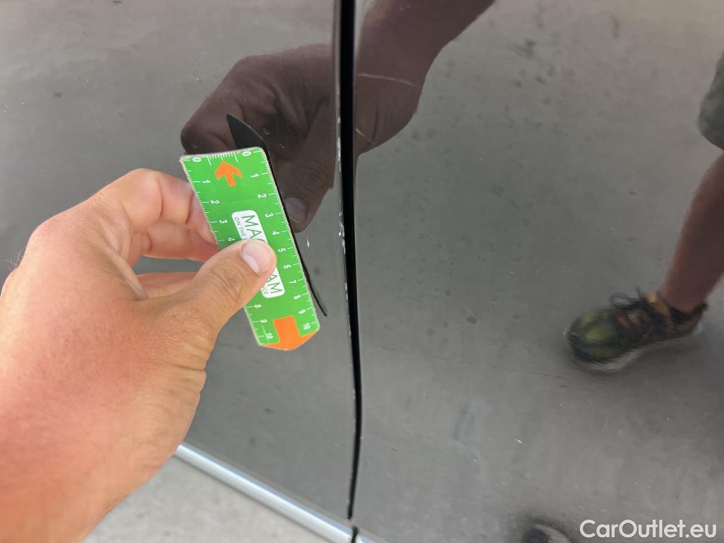 KIA  Sportage KIA  / 2022 / 5P / todoterreno 1.6 T-GDi HEV 171kW (230CV) Tech 4X2 #4