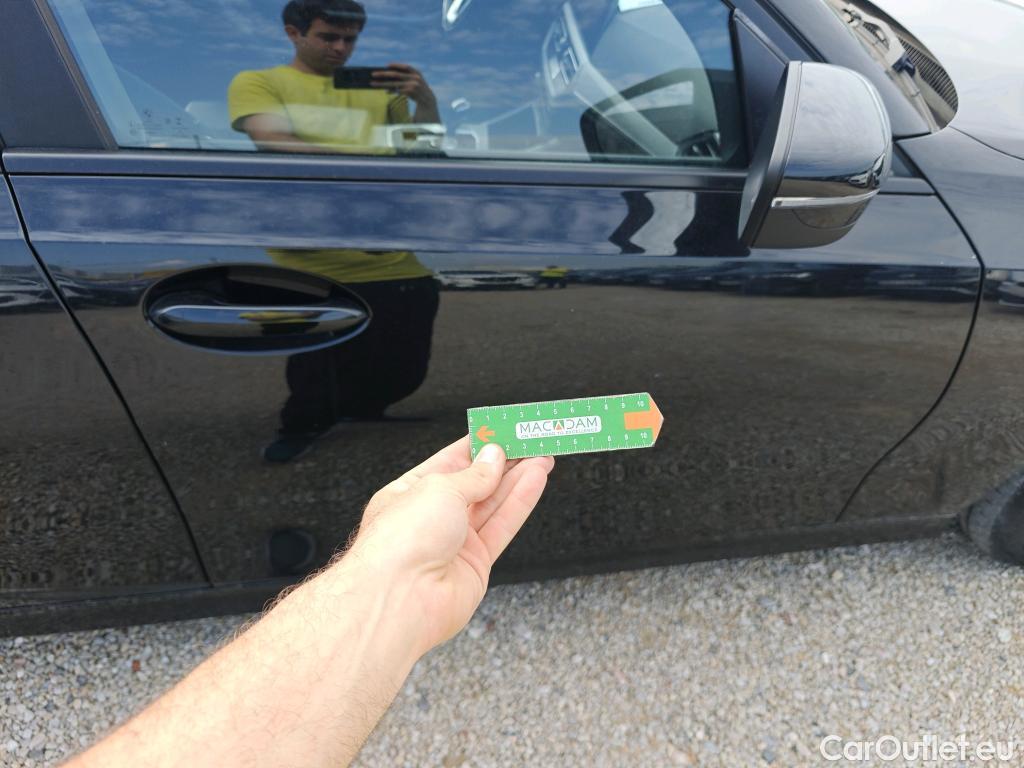  Bmw  Serie 3 BMW  / 2018 / 4P / sedán 318d Auto. #11