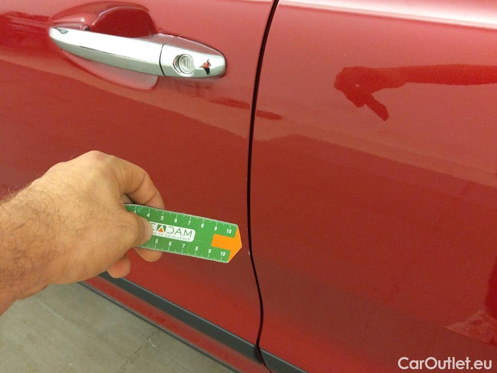 KIA  Niro KIA  / 2019 / 5P / crossover 1.6 GDi HEV 104kW (141CV) Drive #8