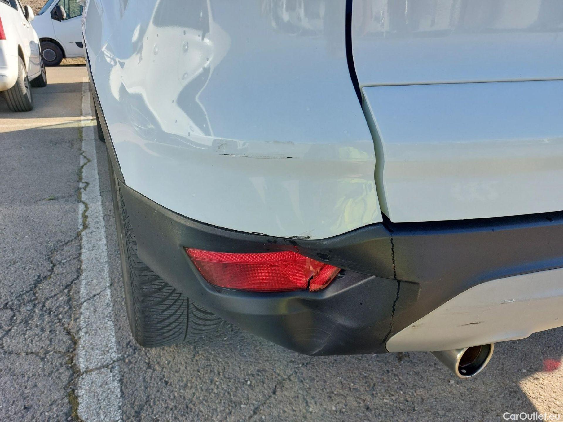  Ford  Kuga FORD  / 2016 / 5P / todoterreno 1.5 EcoBoost 88kW 4x2 Trend+ (CX) #16