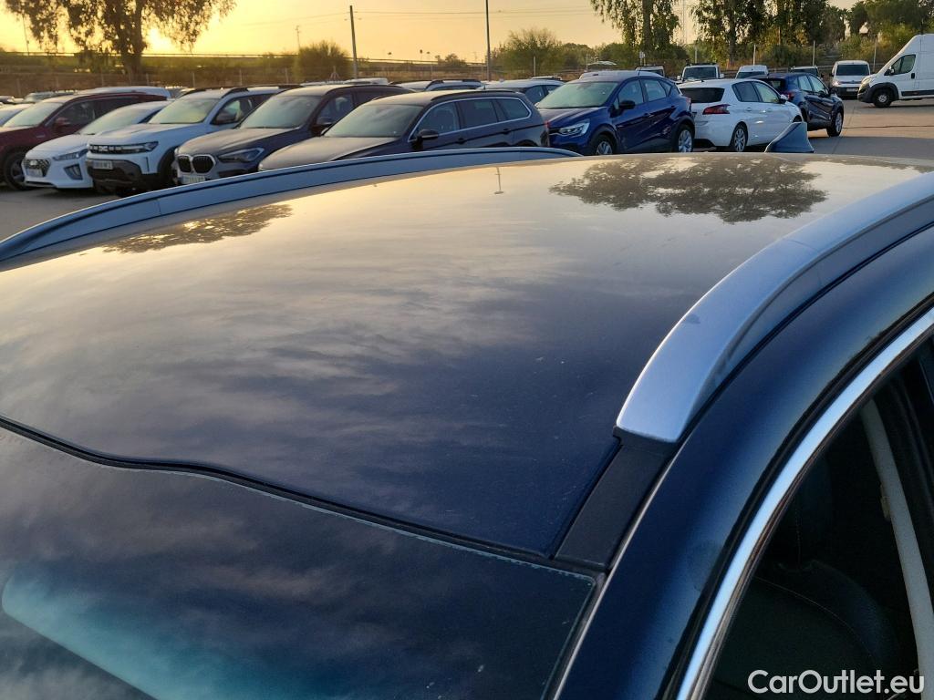 KIA  Niro KIA  / 2019 / 5P / crossover 1.6 GDi PHEV 104kW (141CV) Drive #1