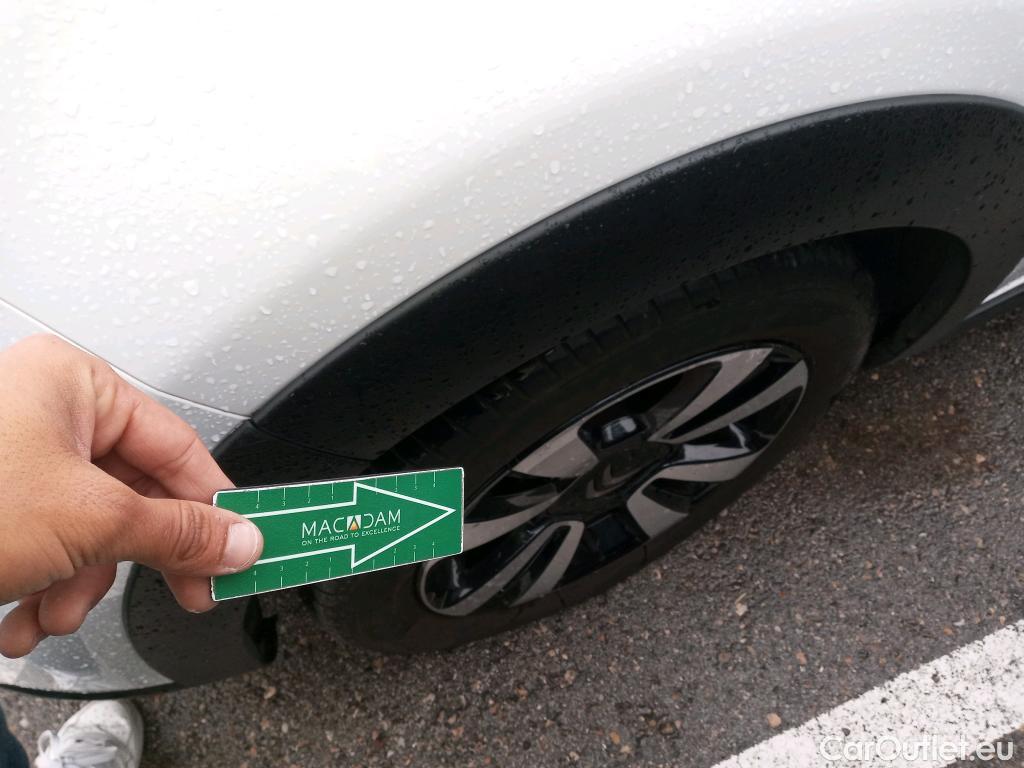  Citroen  C3 CITROEN  / 2020 / 5P / berlina con portón BlueHDi 75KW (100CV) S&S Feel Pack #33