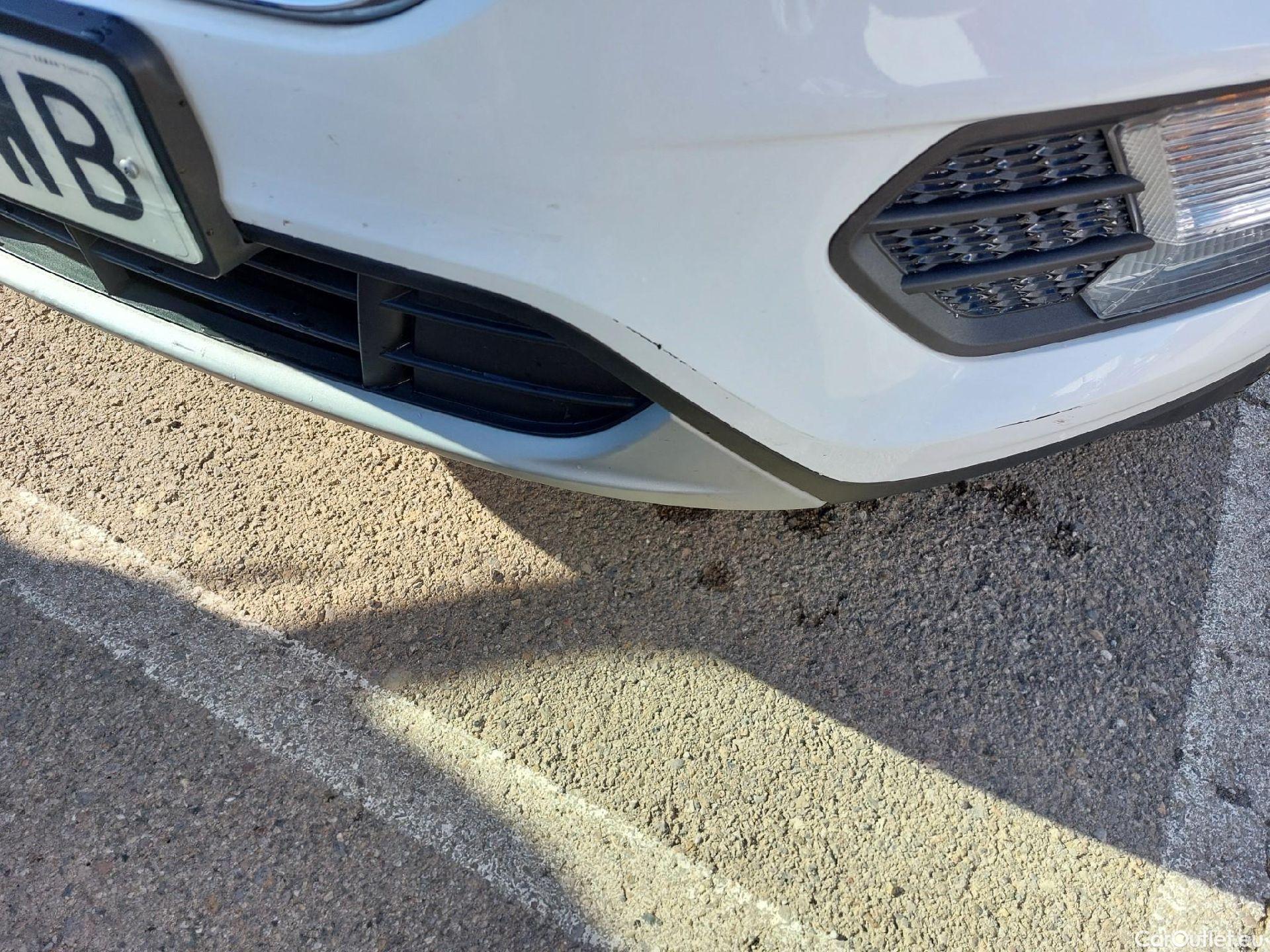  Ford  Kuga FORD  / 2016 / 5P / todoterreno 1.5 EcoBoost 88kW 4x2 Trend+ (CX) #5