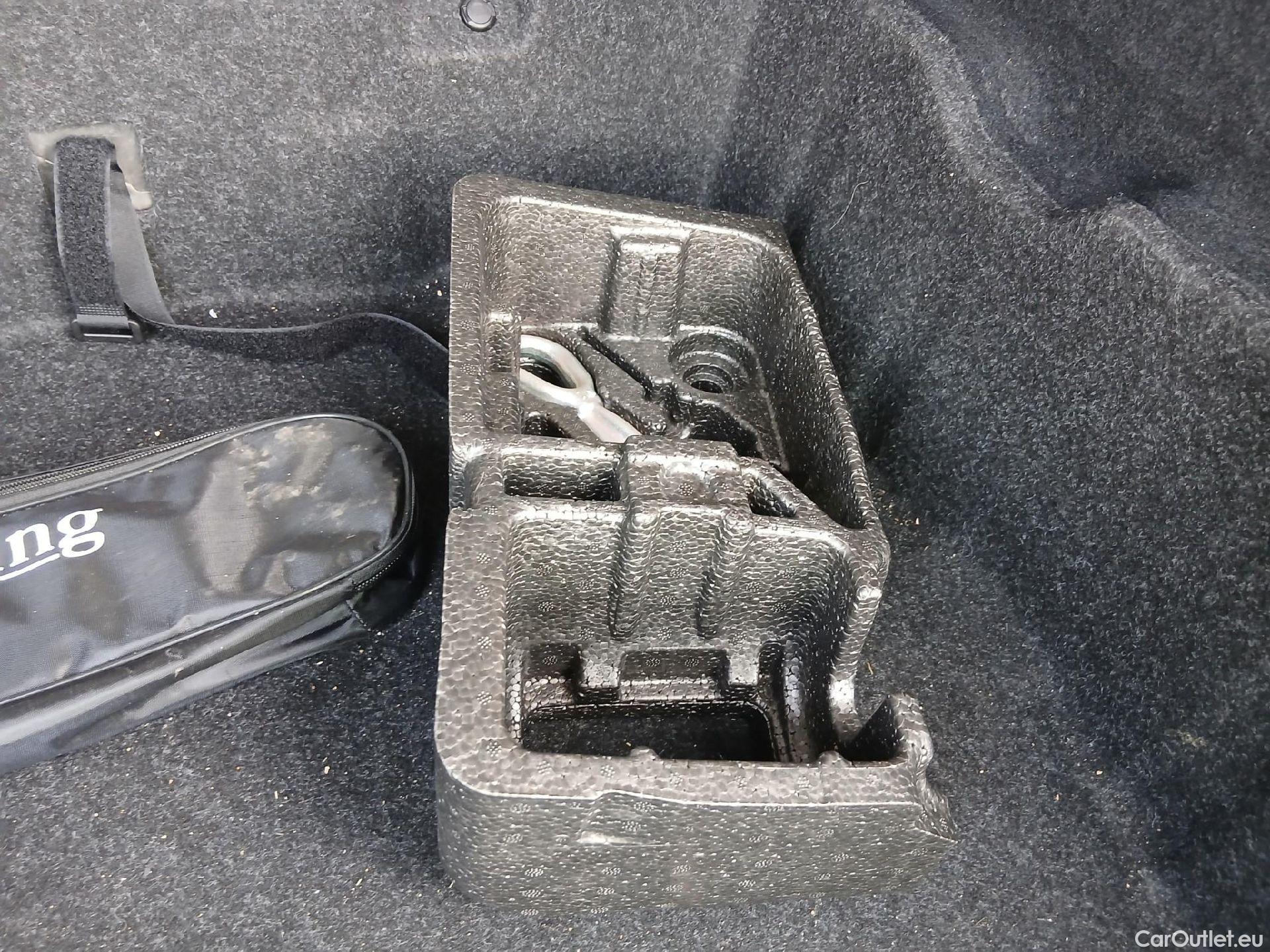 Bmw  X1 BMW SERIE  sDrive18i #16