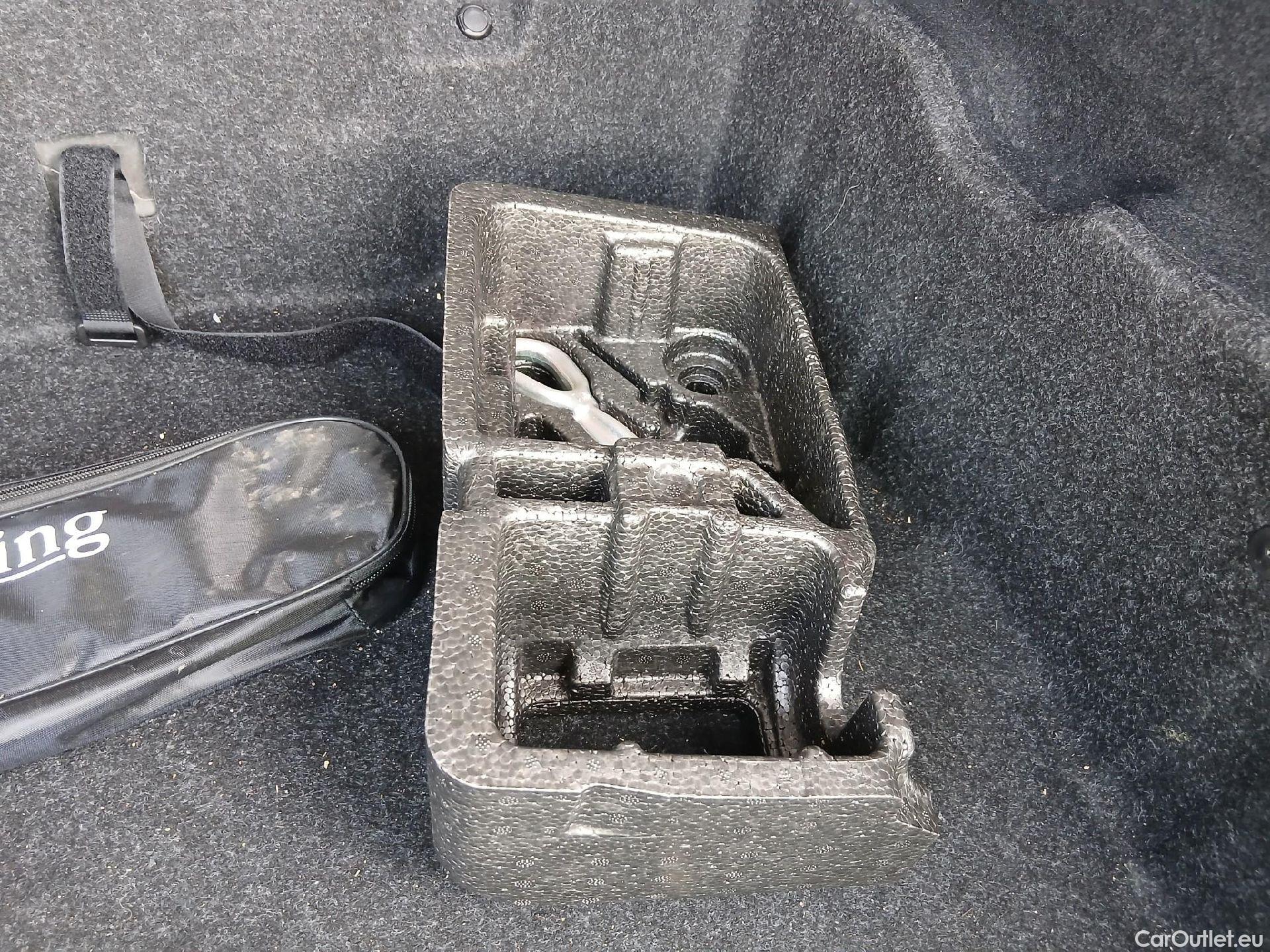 Bmw  X1 BMW SERIE  sDrive18i #3