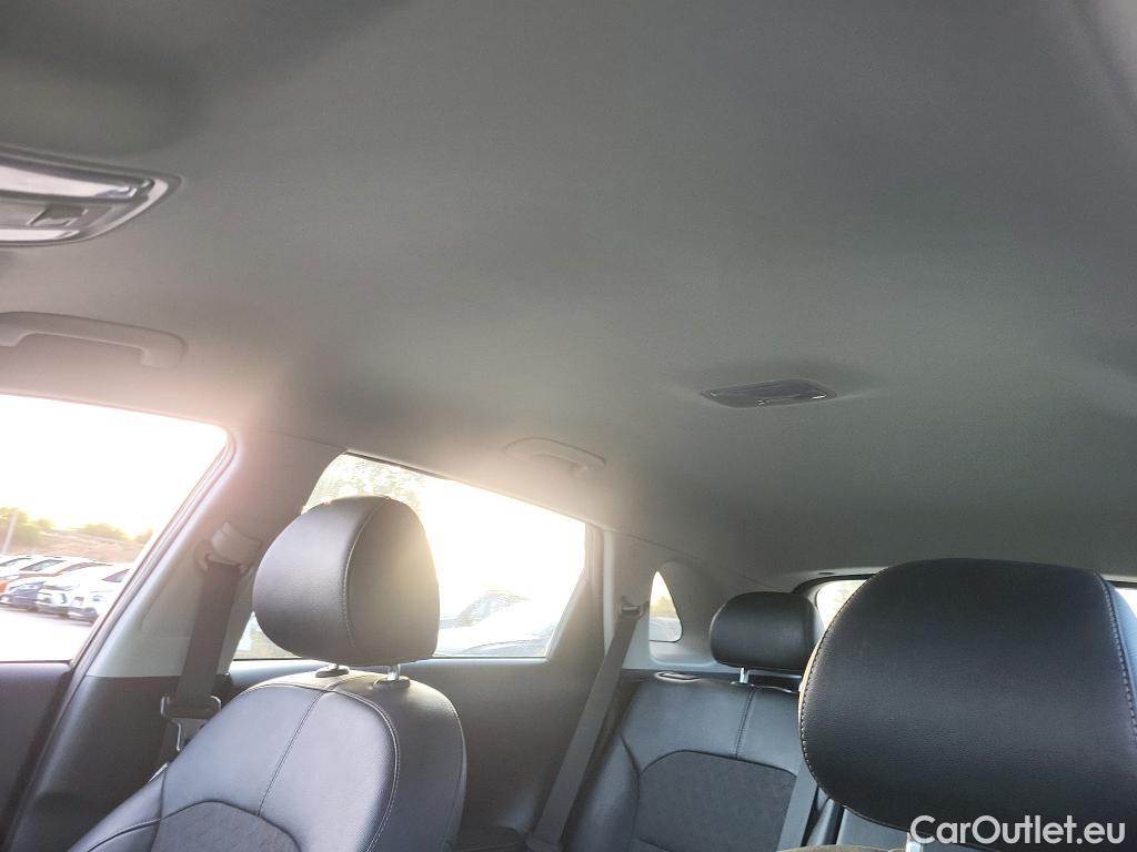 KIA  Niro KIA  / 2019 / 5P / crossover 1.6 GDi PHEV 104kW (141CV) Drive #13