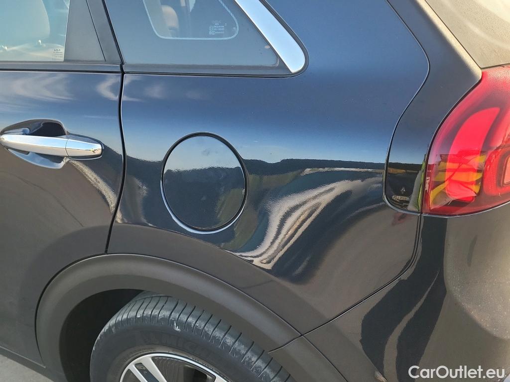 KIA  Niro KIA  / 2019 / 5P / crossover 1.6 GDi PHEV 104kW (141CV) Drive #31