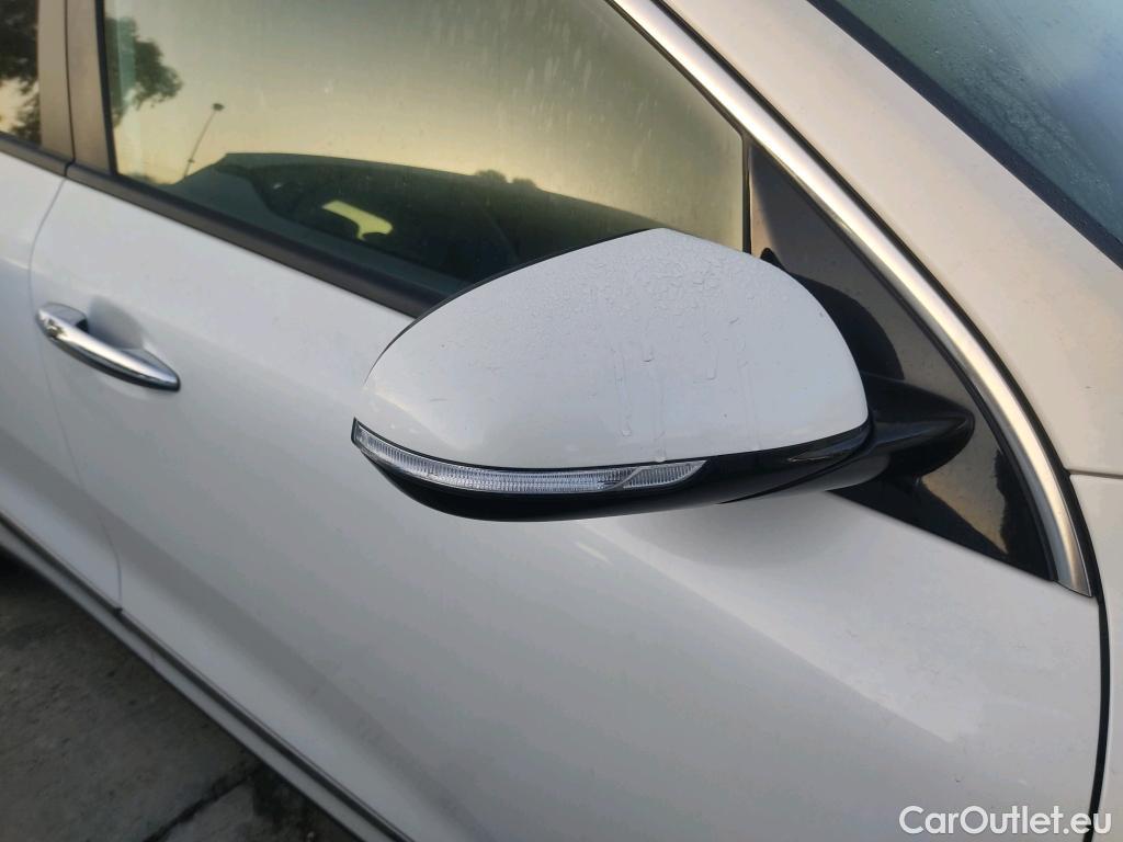  KIA  Niro KIA  PHEV / 2019 / 5P / crossover 1.6 GDi PHEV 104kW (141CV) Emotion #26