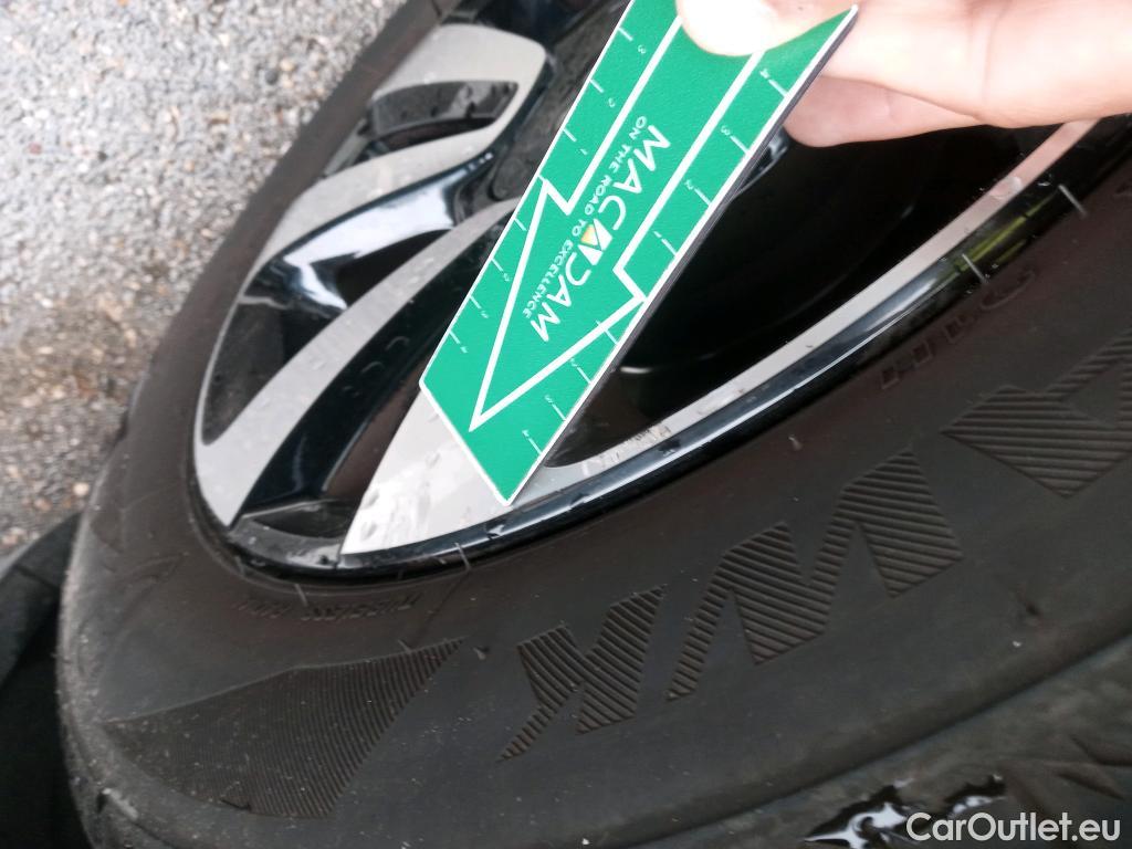  Citroen  C3 CITROEN  / 2020 / 5P / berlina con portón BlueHDi 75KW (100CV) S&S Feel Pack #32