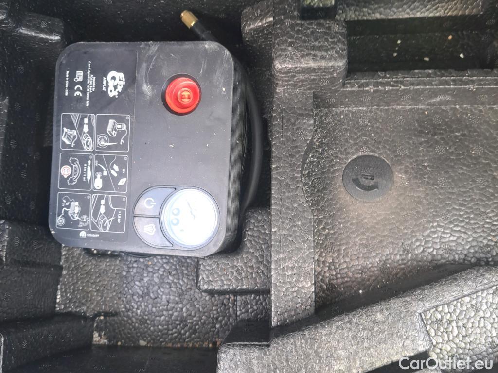  Fiat  500 FIAT  / 2015 / 3P / berlina con portón Pop 1.0 6v GSE 52KW (70 CV) #10