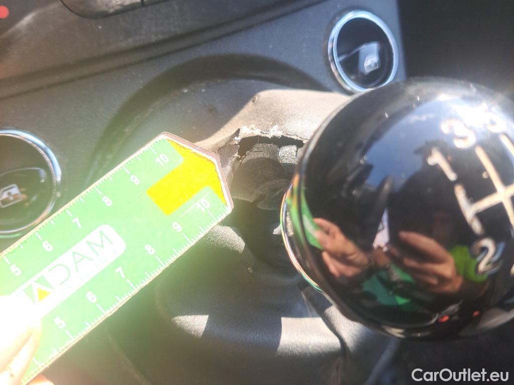  Fiat  500 FIAT  / 2015 / 3P / berlina con portón Pop 1.0 6v GSE 52KW (70 CV) #2