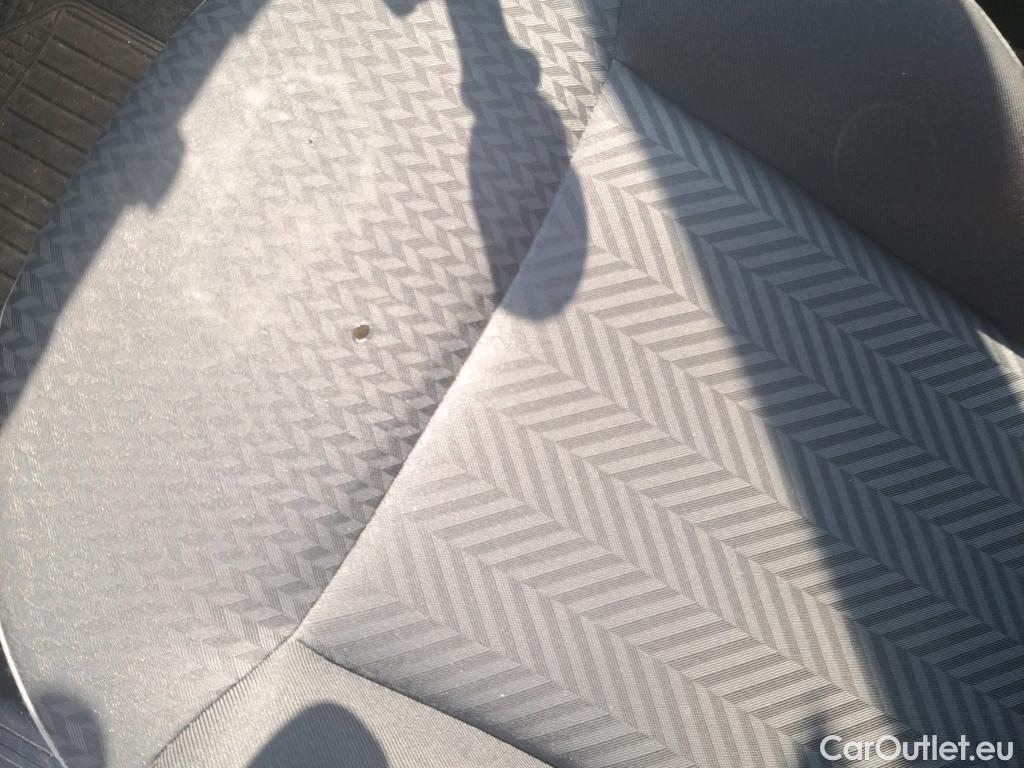  Fiat  500 FIAT  / 2015 / 3P / berlina con portón Pop 1.0 6v GSE 52KW (70 CV) #15