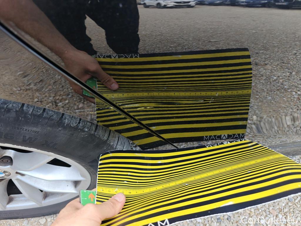  Bmw  Serie 3 BMW  / 2018 / 4P / sedán 318d Auto. #15