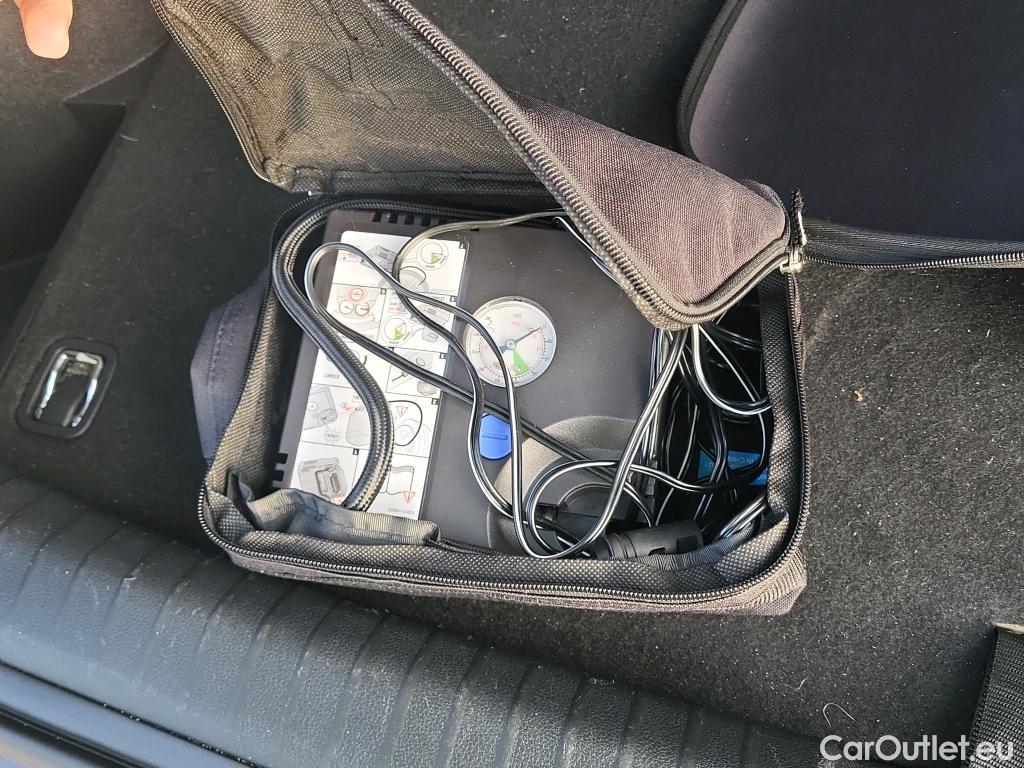 KIA  Niro KIA  / 2019 / 5P / crossover 1.6 GDi PHEV 104kW (141CV) Drive #7