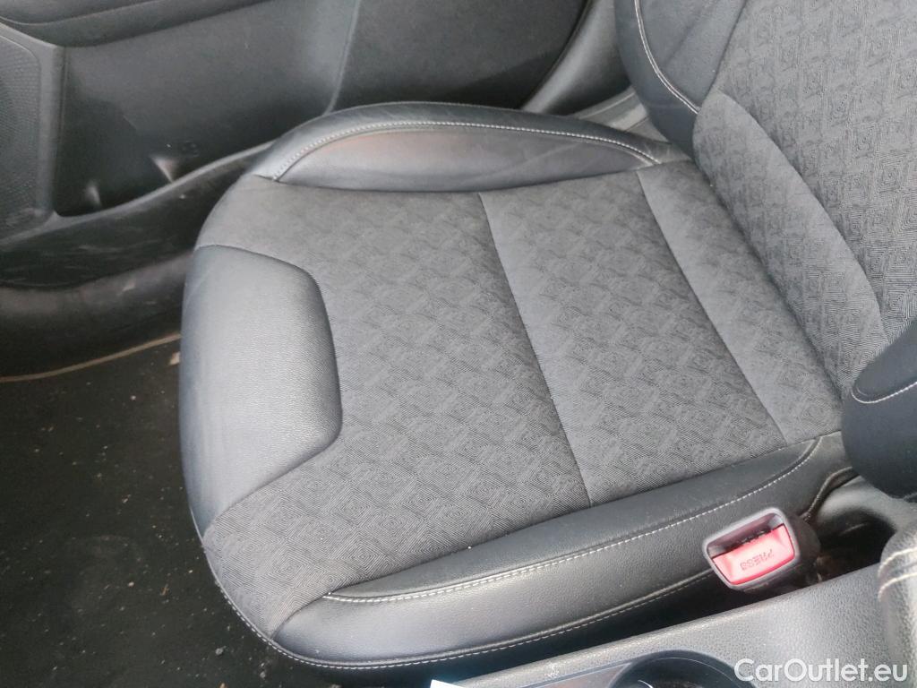  KIA  Niro KIA  PHEV / 2019 / 5P / crossover 1.6 GDi PHEV 104kW (141CV) Emotion #6