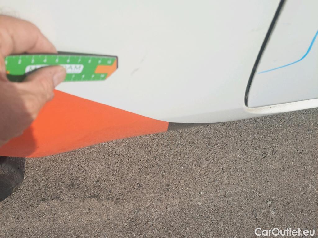  Fiat  500 FIAT  / 2015 / 3P / berlina con portón Pop 1.0 6v GSE 52KW (70 CV) #52