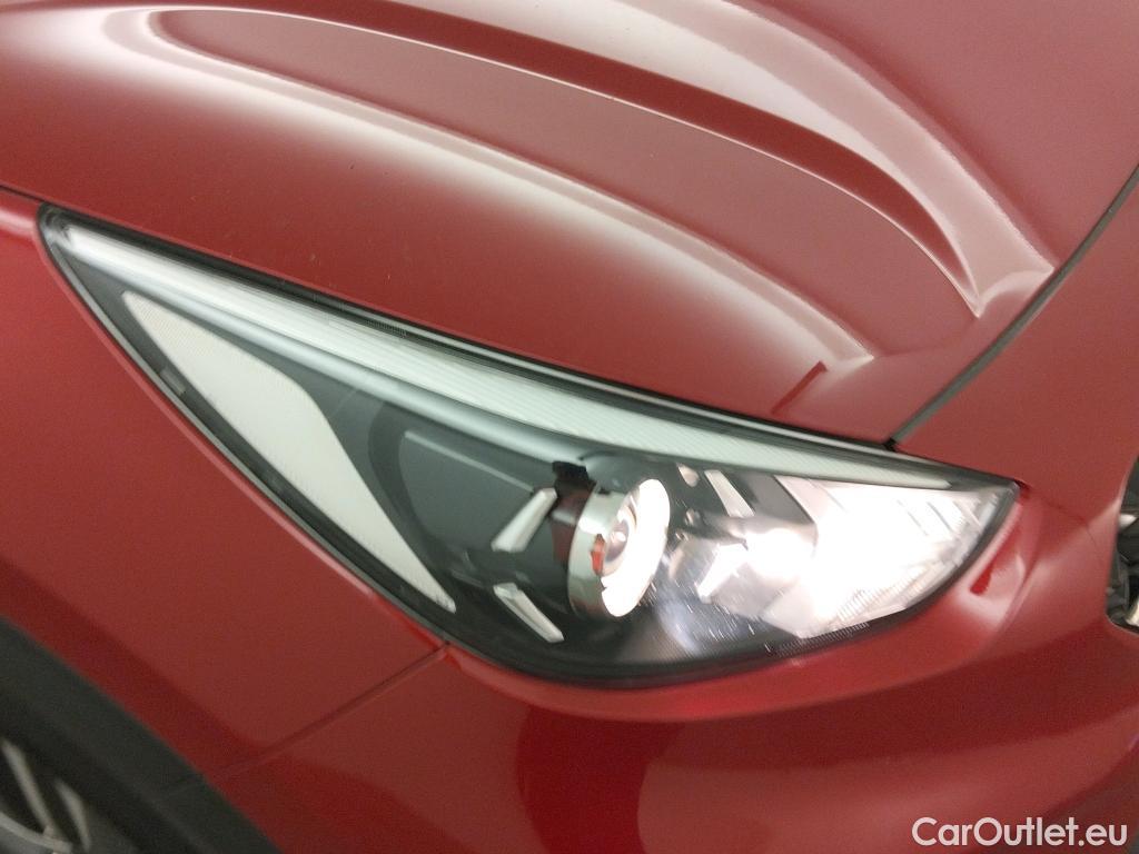 KIA  Niro KIA  / 2019 / 5P / crossover 1.6 GDi HEV 104kW (141CV) Drive #16