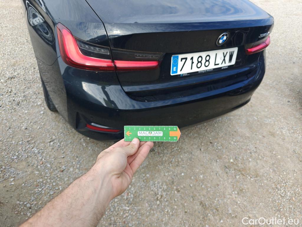  Bmw  Serie 3 BMW  / 2018 / 4P / sedán 318d Auto. #39