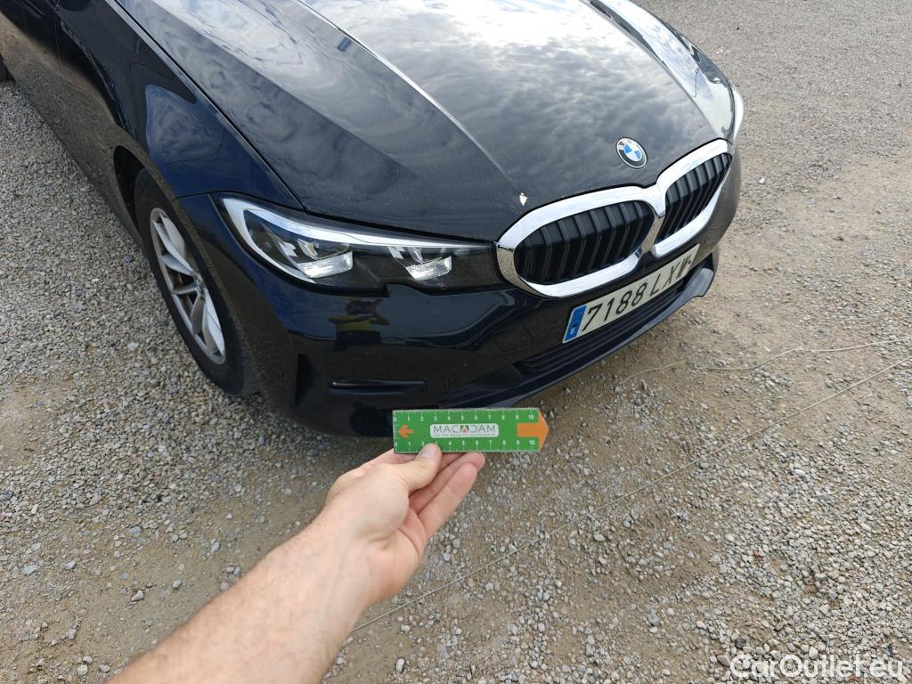  Bmw  Serie 3 BMW  / 2018 / 4P / sedán 318d Auto. #44