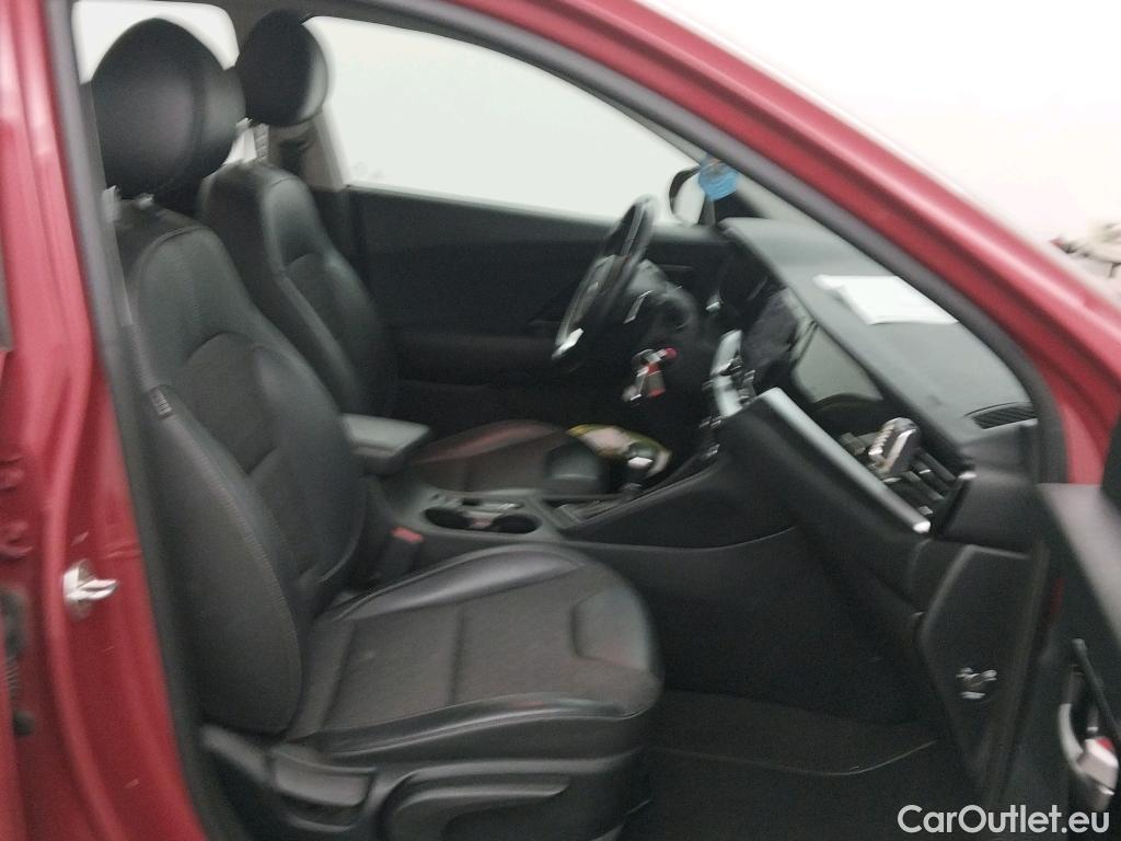 KIA  Niro KIA  / 2019 / 5P / crossover 1.6 GDi HEV 104kW (141CV) Drive #6