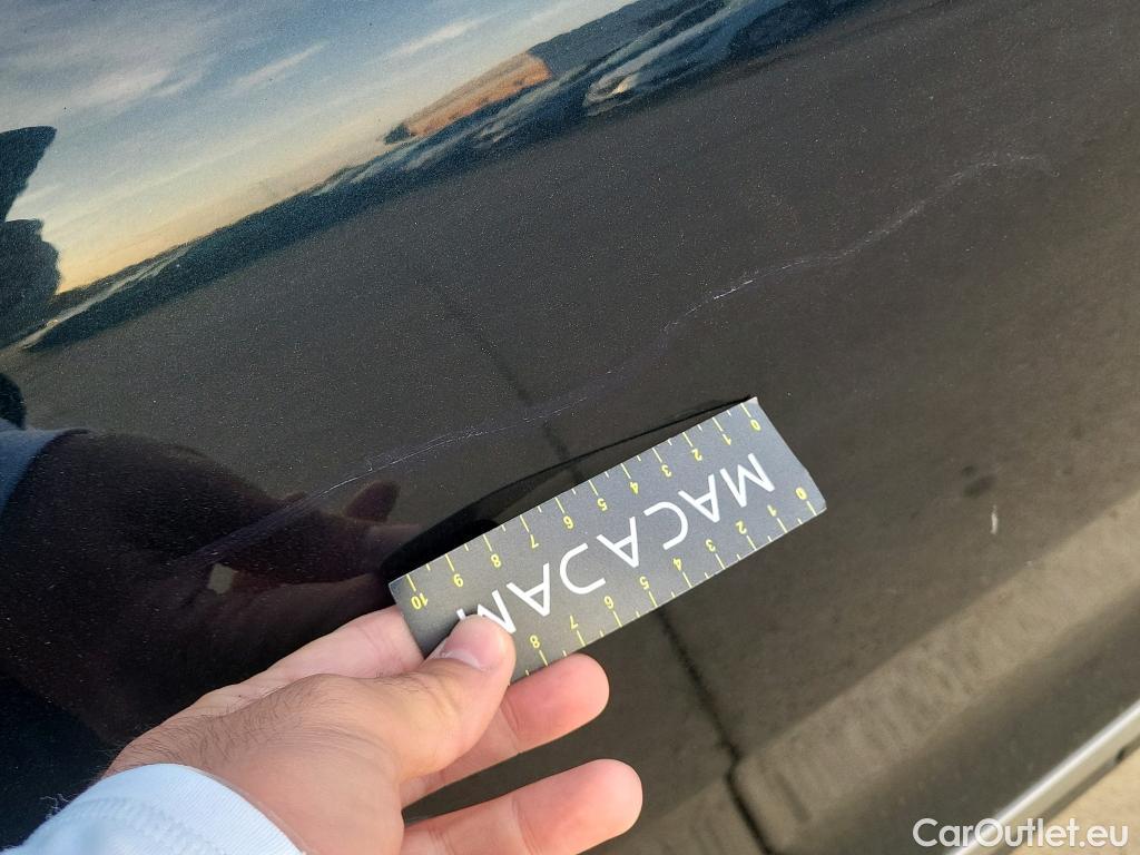 KIA  Niro KIA  / 2019 / 5P / crossover 1.6 GDi PHEV 104kW (141CV) Drive #10