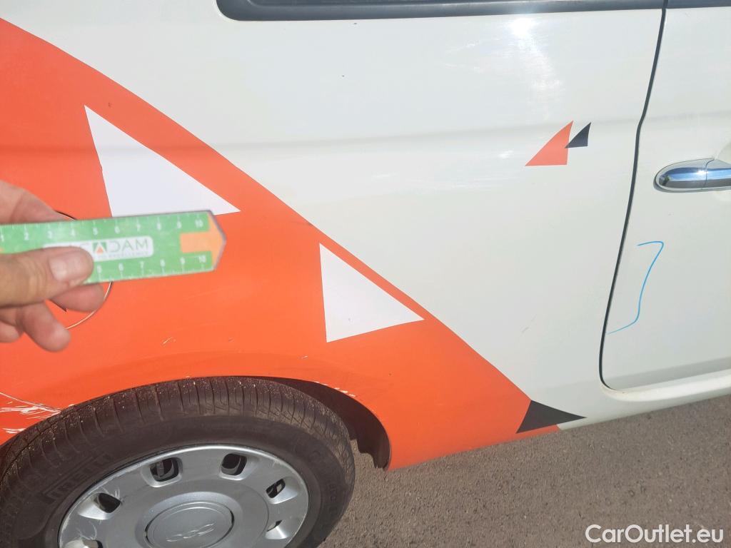  Fiat  500 FIAT  / 2015 / 3P / berlina con portón Pop 1.0 6v GSE 52KW (70 CV) #51