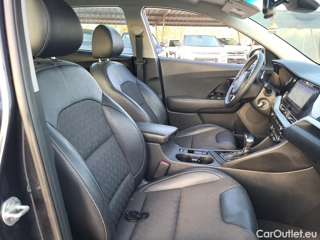 KIA  Niro KIA  / 2019 / 5P / crossover 1.6 GDi PHEV 104kW (141CV) Drive #6