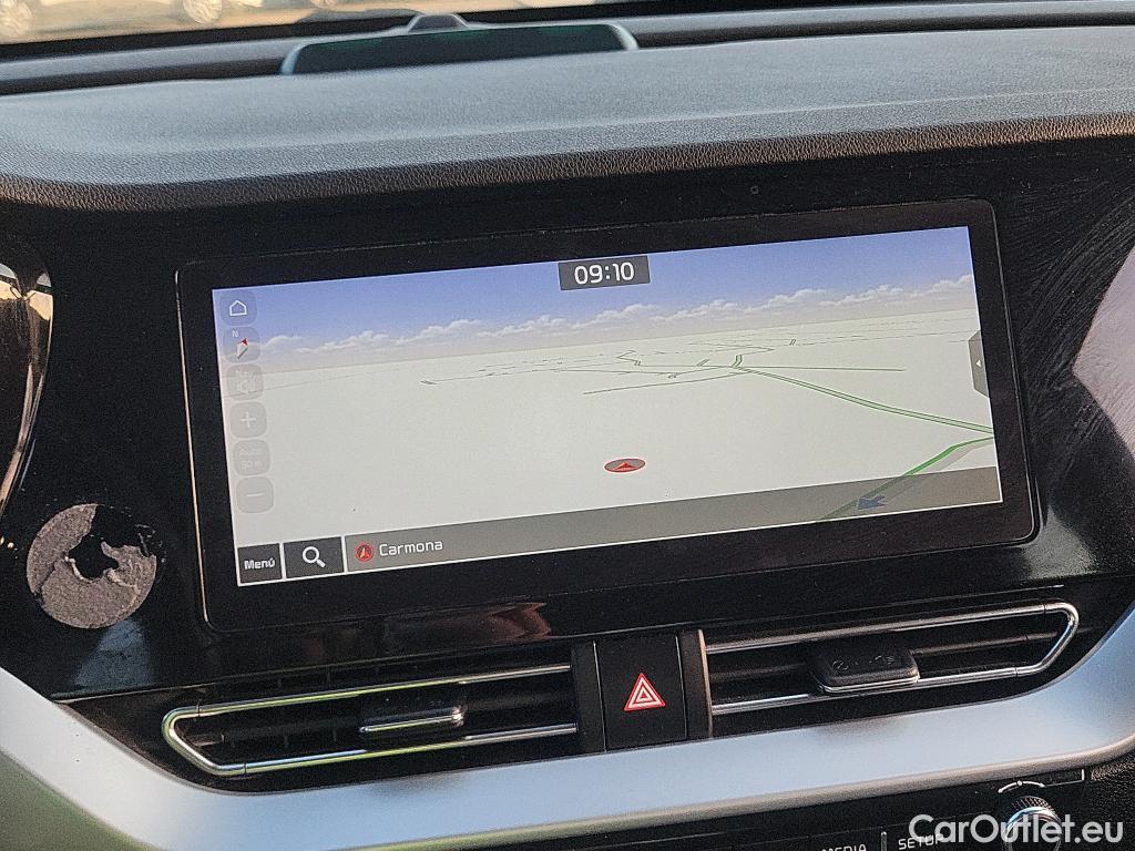 KIA  Niro KIA  / 2019 / 5P / crossover 1.6 GDi PHEV 104kW (141CV) Drive #12