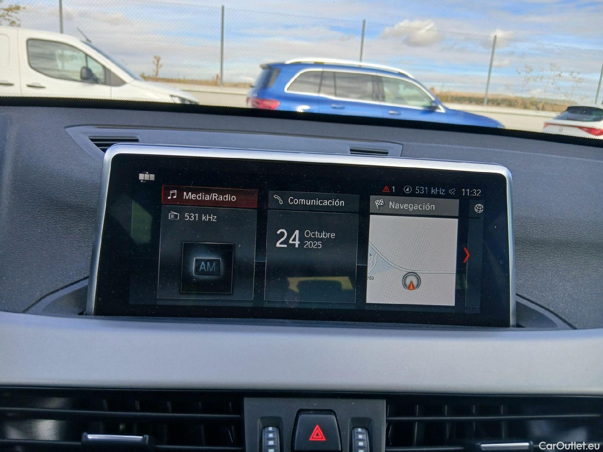 Bmw  X1 BMW SERIE  sDrive18i #11