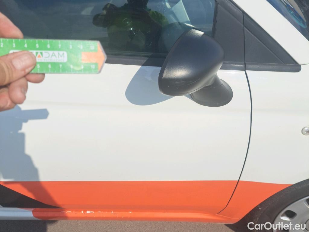  Fiat  500 FIAT  / 2015 / 3P / berlina con portón Pop 1.0 6v GSE 52KW (70 CV) #45