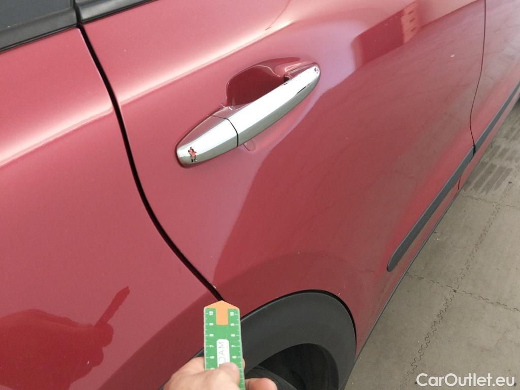 KIA  Niro KIA  / 2019 / 5P / crossover 1.6 GDi HEV 104kW (141CV) Drive #10