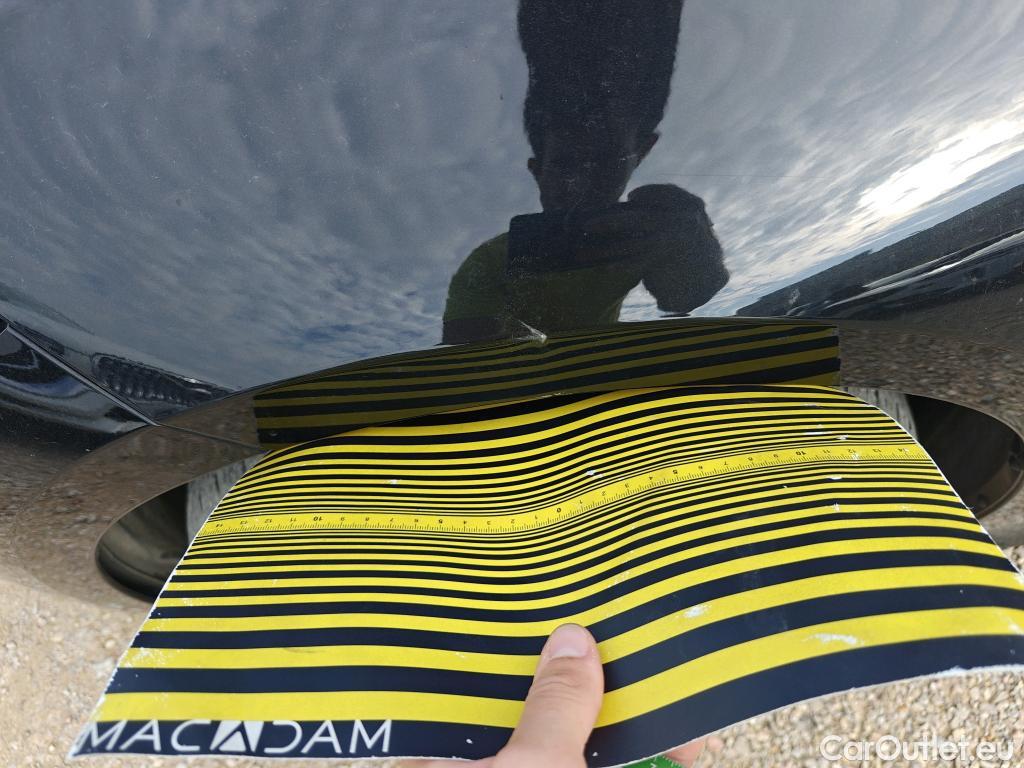  Bmw  Serie 3 BMW  / 2018 / 4P / sedán 318d Auto. #27