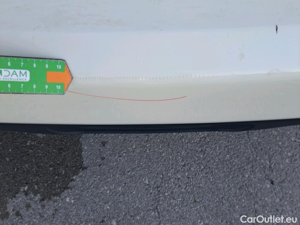  Mini  Cooper MINI MINI / 2014 / 5P / berlina con portón ONE 5 PUERTAS (CX) #25