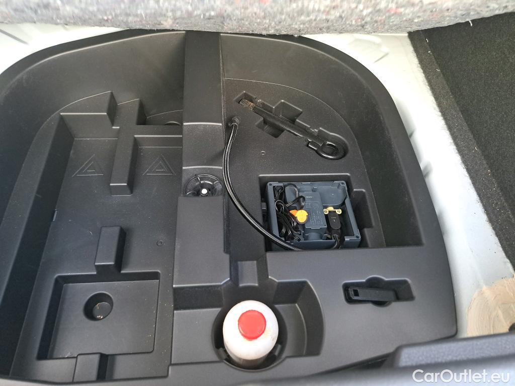 Nissan  Juke NISSAN  / 2019 / 5P / crossover DIG-T 84 kW (114 CV) 6M/T Acenta #10